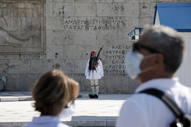 Κορονοϊός: Για την ώρα η Ελλάδα δείχνει αντοχές. Πώς δεν θα γίνουμε Ιταλία