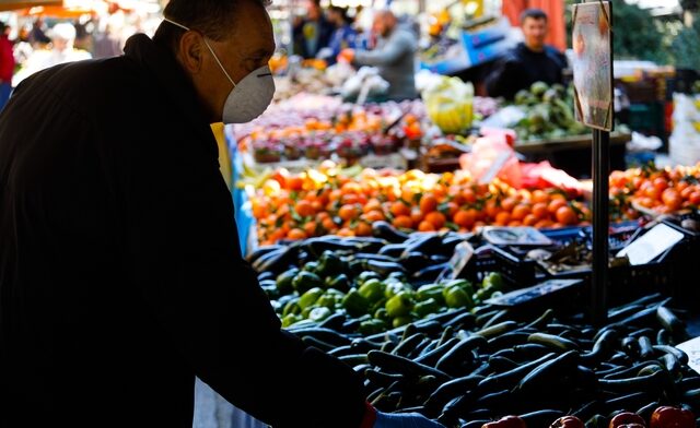 Κορονοϊός: Τελευταία προειδοποίηση για τις λαϊκές αγορές