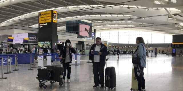 Απάντηση της Πολιτικής Προστασίας για τους εγκλωβισμένους Έλληνες σε αεροδρόμιο του Λονδίνου