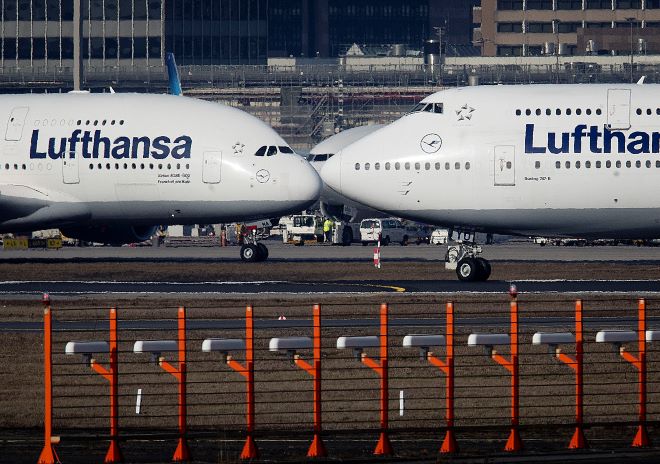 Κορονοϊός: Η Lufthansa ετοιμάζει “αερογέφυρα” για την τροφοδοσία της Γερμανίας