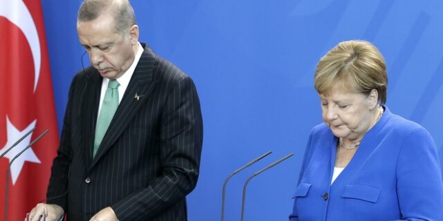 Ποια είναι η “τρόικα” που βάζει νέο φρένο σε κυρώσεις στην Τουρκία