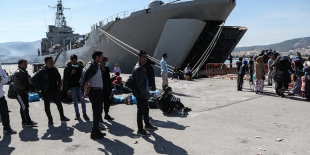 Ξεκίνησαν οι μεταφορές σε κλειστές δομές στην Μαλακάσα και τις Σέρρες