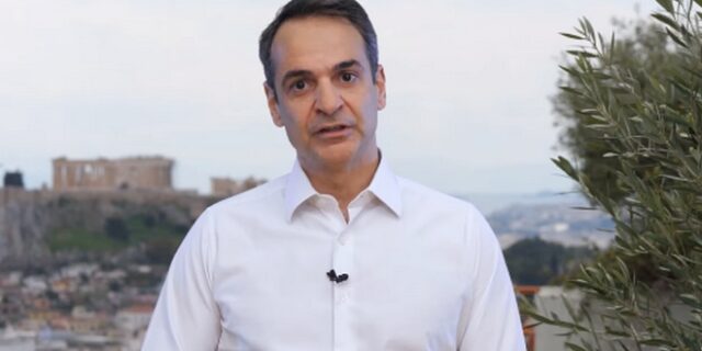 Μητσοτάκης: “Οπλαρχηγοί του καιρού μας οι γιατροί και οι νοσηλευτές”