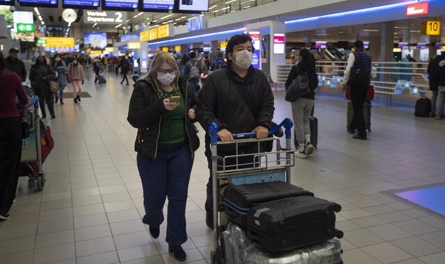 Κορονοϊός – Ολλανδία: Σταματάει τις πτήσεις από Ισπανία έως 4 Απριλίου