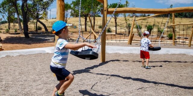Δήμος Αθηναίων: Σε εξέλιξη η ανακατασκευή 19 παιδικών χαρών
