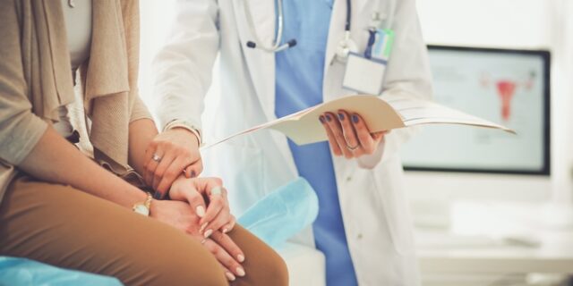Δήμος Αθηναίων: Δωρεάν εξετάσεις στα δημοτικά ιατρεία για την Ημέρα της Γυναίκας