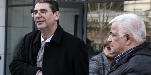 Πατέρας Τοπαλούδη στον 21χρονο: “Αν δεν τη βίασες γιατί της είχες βάλει το μαχαίρι στο λαιμό”;