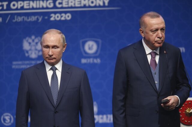 Ο Πούτιν συναντά τον στριμωγμένο Ερντογάν με το βλέμμα στη Συρία