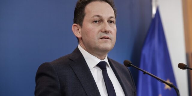 Πέτσας: “Εξετάζουμε το ζήτημα της παράτασης της προστασίας της πρώτης κατοικίας”