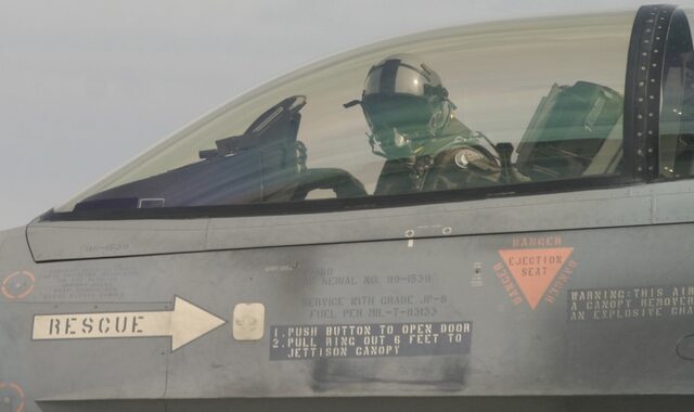 Κορονοϊός: To μήνυμα ελπίδας του πιλότου της Πολεμικής Αεροπορίας
