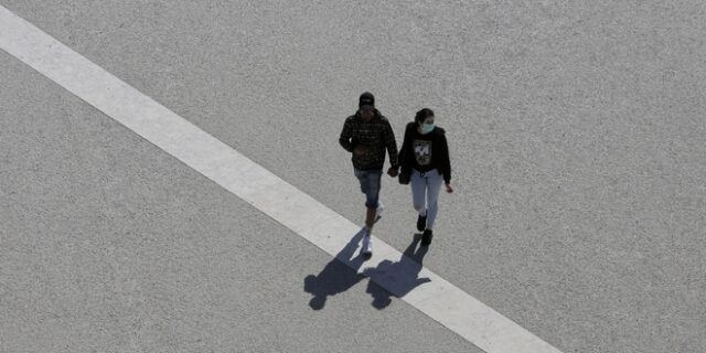Κορονοϊός: Ως μόνιμους κατοίκους αντιμετωπίζει η Πορτογαλία τους μετανάστες