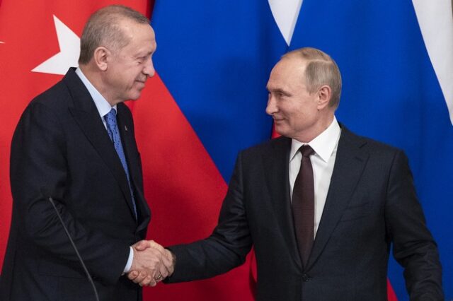 Τι σηματοδοτεί για το προσφυγικό η – εύθραυστη- συμφωνία Ερντογάν – Πούτιν για το Ιντλίμπ