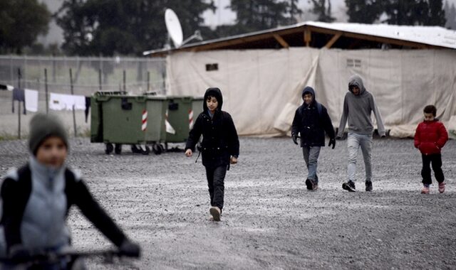 Κορονοϊός: Περιορισμός κίνησης προσφύγων και μεταναστών στα ΚΥΤ