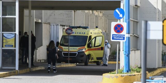 Κορονοϊός: Ευθύνες στον ΕΟΔΥ ρίχνουν οι γιατροί της Αχαΐας για τον 66χρονο