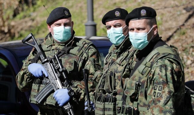 Κορονοϊός: Είκοσι στρατιώτες του ΝΑΤΟ βρέθηκαν θετικοί στον ιό