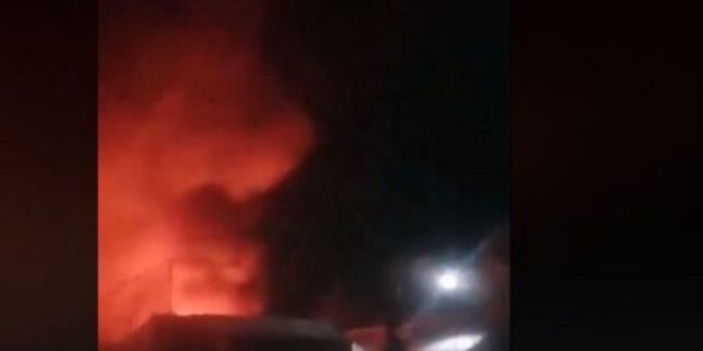 Φωτιά σε δομή προσφύγων στη Λέσβο