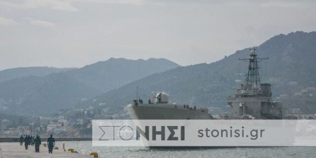 Αναχώρησε το αρματαγωγό με 450 πρόσφυγες και μετανάστες από τη Λέσβο