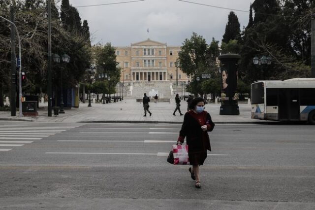 Η πρώτη μείωση ασφαλιστικών εισφορών μετά την κρίση