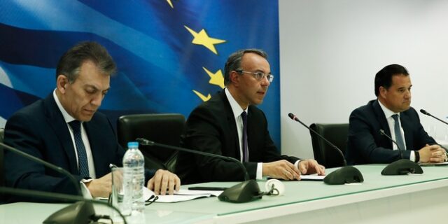 Σταϊκούρας-Βρούτσης για δώρο Πάσχα: “Δυνατότητα να δοθεί μαζί με το επίδομα αδείας”