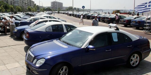 Θεσσαλονίκη: Οδηγοί ταξί με τάμπλετ αντί για ταξίμετρα