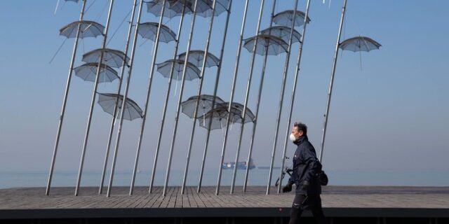 Νέα παραλία Θεσσαλονίκης: Μαζεύτηκαν 400 σακούλες σκουπιδιών