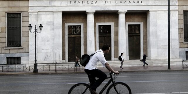 Η επέλαση του κορονοϊού προκαλεί τεκτονικές αλλαγές στο τραπεζικό σύστημα