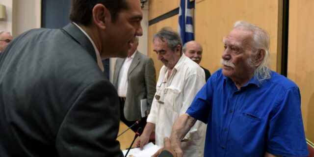 Τσίπρας για Γλέζο: “Η Ελλάδα έχασε έναν σπουδαίο μαχητή πρώτης γραμμής”