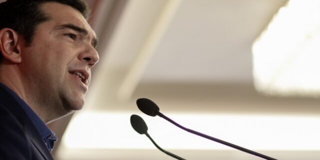 Τσίπρας: Η κυβέρνηση να διασφαλίσει το δώρο Πάσχα και να παρέμβει για πάγωμα οφειλών δανειοληπτών