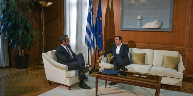 Κορονοϊός: Συνομιλία Μητσοτάκη – Τσίπρα το απόγευμα της Δευτέρας