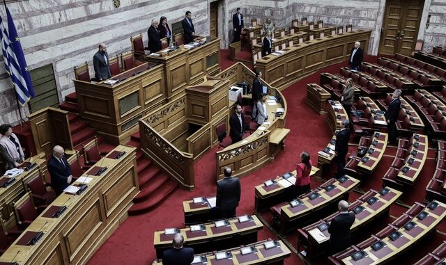 Ενός λεπτού σιγή στη Βουλή για τον Φίλιππο Πετσάλνικο