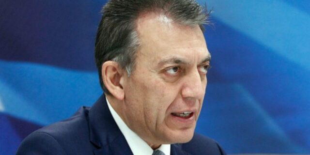 Βρούτσης: “Με 25% έκπτωση οι εισφορές αυτοαπασχολουμένων και ελεύθερων επαγγελματιών”
