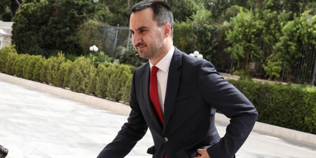 Χαρίτσης: “Να ανακαλέσει ο Χαρδαλιάς για τους εγκλωβισμένους φοιτητές”