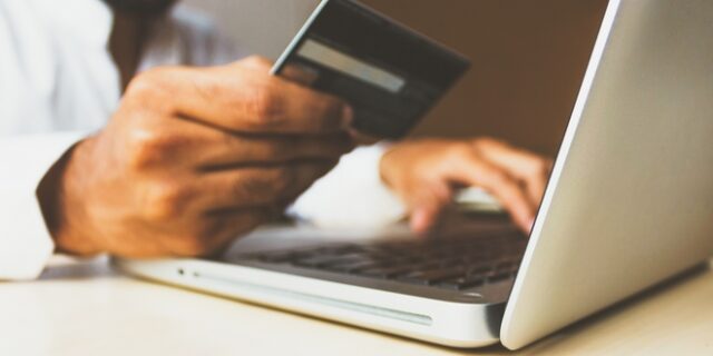 Πιστωτική κάρτα: Tο καλύτερο εφόδιο για τις συναλλαγές