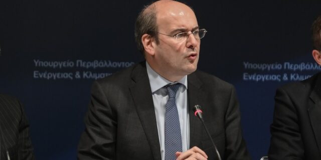 Κατεδαφίσεις: Η εντολή Χατζηδάκη και η απάντηση του Φάμελλου