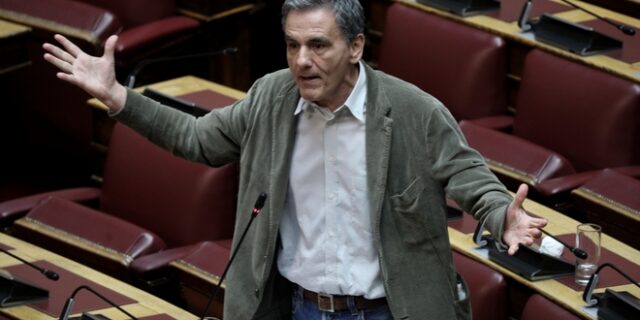 Τσακαλώτος: “Η κυβέρνηση σχεδίαζε να χρησιμοποιήσει τα λεφτά του ελληνικού λαού εν κρυπτώ”