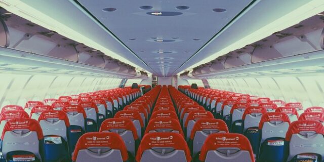 Πώς ο κορονοϊός θα αλλάξει για πάντα τις αεροπορικές και τον τρόπο που ταξιδεύουμε