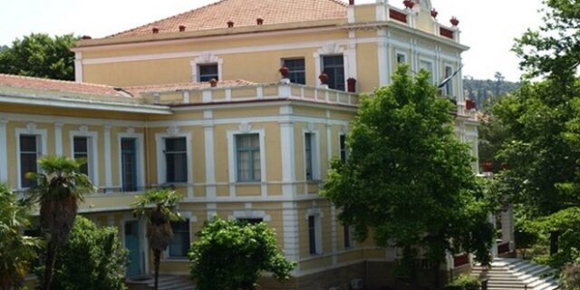 Θεσσαλονίκη: Εθελοντές μαγείρεψαν για υγειονομικούς