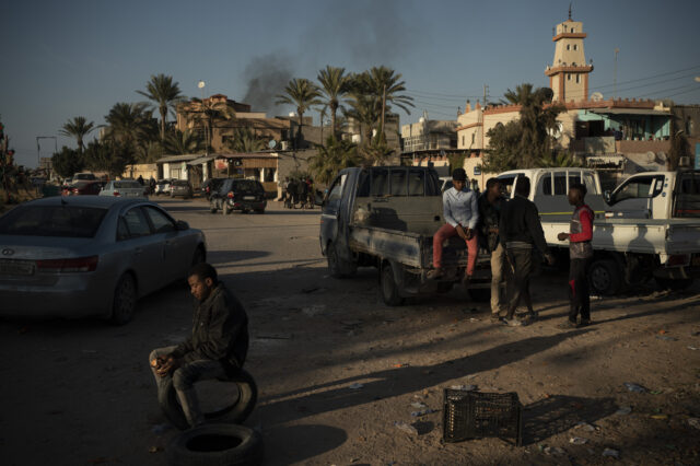 Λιβύη: Αναζωπύρωση του πολέμου και πράξεις ακραίας βίας