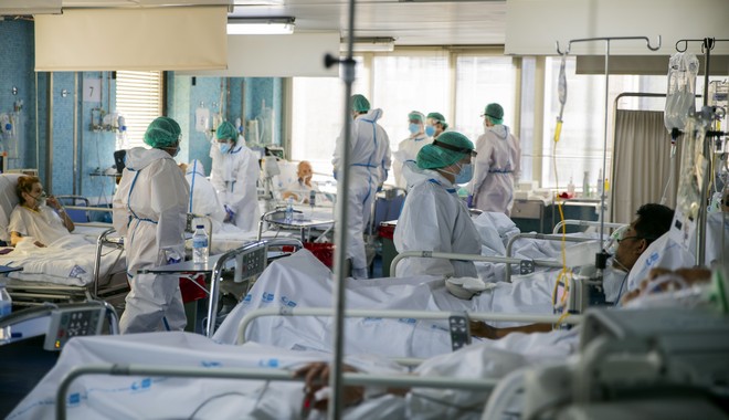 O πατέρας του είχε κορονοϊό και επί 34 ημέρες βρισκόταν στο προσκεφάλι του