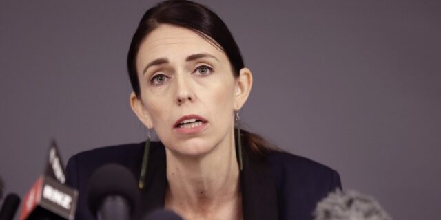 Νέα Ζηλανδία: 20% μείωση στους μισθούς της κυβέρνησης για ένα εξάμηνο