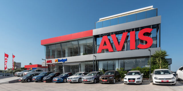 Avis: Προσελκύει διεθνή κεφάλαια ύψους 130 εκατ. ευρώ για επενδύσεις στην πράσινη κινητικότητα