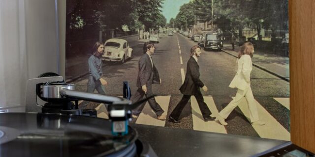 Beatles: Ποσό που ζαλίζει σε δημοπρασία για το χαρτί με τους στίχους του Hey Jude