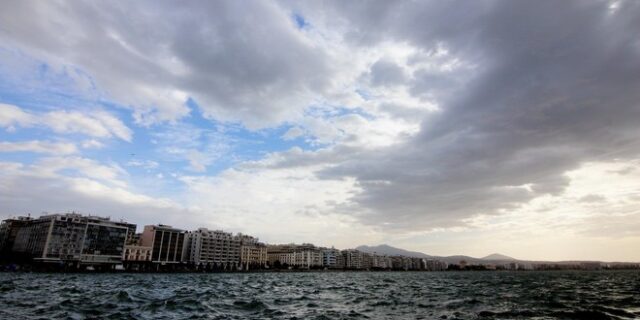 Καιρός: Βελτιώνεται από την Τετάρτη – Εξασθενούν οι βοριάδες