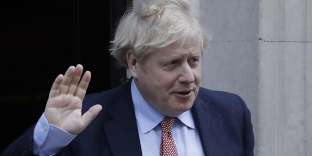 Telegraph: Ο Τζόνσον ίσως άρει κάποια μέτρα πριν την προθεσμία της 7ης Μαΐου