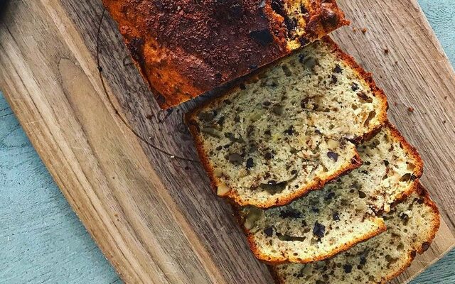 Μένουμε σπίτι: Πώς θα φτιάξεις το banana bread, το επίσημο κέικ της καραντίνας