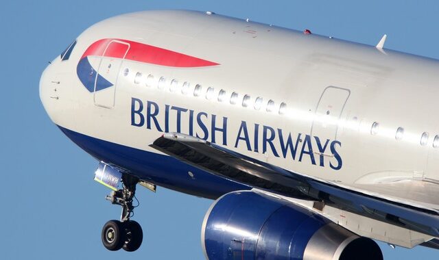 Η British Airways σκοπεύει να απολύσει έως και 12.000 εργαζόμενους