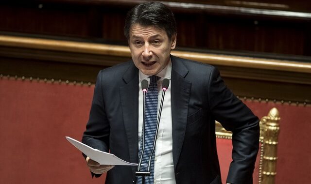Κορονοϊός: Ο Κόντε προανήγγειλε τη διάθεση 400 δισ. ευρώ για την στήριξη ιταλικών επιχειρήσεων