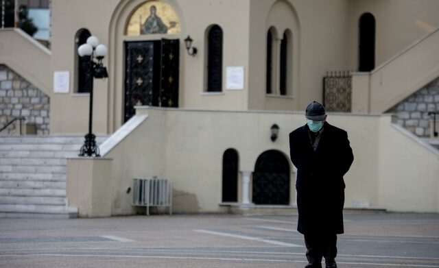 Κορονοϊός: Κλειστές οι εκκλησίες έως τις 28 Απριλίου