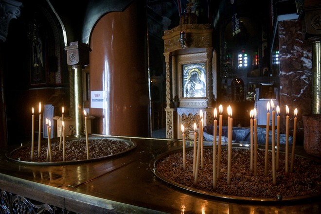 Χαλκιδική: Ξύλο, μπάχαλο και πρόστιμα σε παράνομη Θεία Λειτουργία