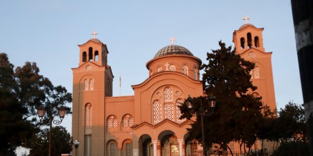 Εορτολόγιο: Ποιοι γιορτάζουν στις 26 Απριλίου – Κυριακή του Θωμά